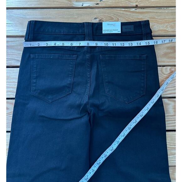 NWT Skinny Girl December Slim Straight Jeans Size 29/8 Women’s Black - Picture 9 of 9